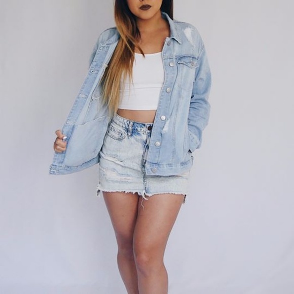 Pretty in Denim Jacket - Picture 3 of 9